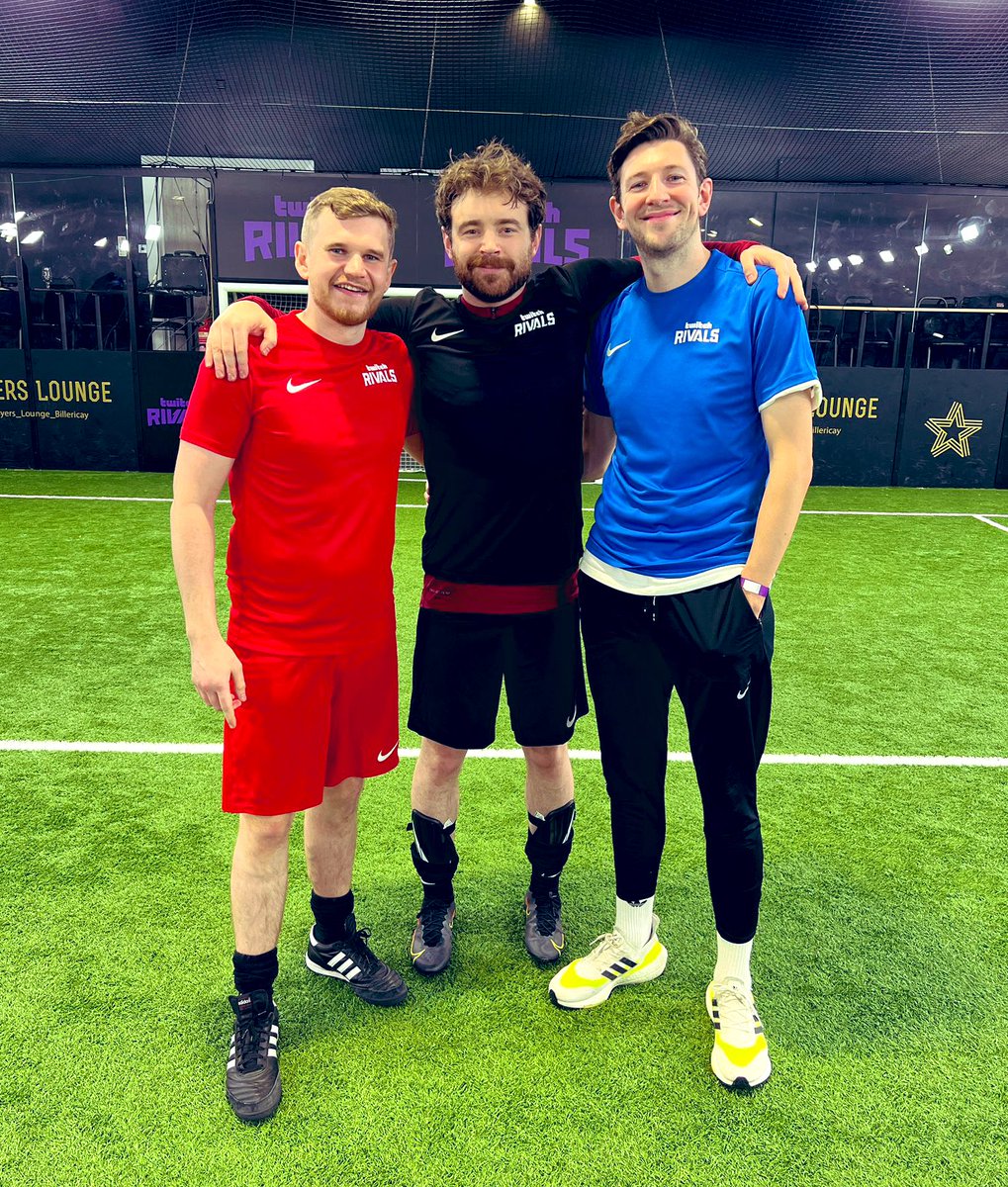 adamboultwood's tweet image. Reunited and it feels good.

@TheFront3