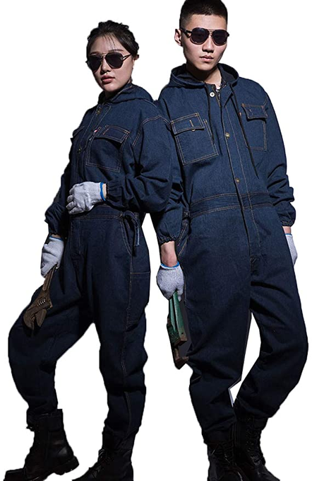 先日掃除や汚れ仕事にいいかと思ってツナギ買って届いたの試着したらバチバチにジャストすぎて肩が脱げなくなってこの先一生このまま!?になった。家族に引っ張って脱がしてもらったけど一人暮らしならマジで詰んでた 