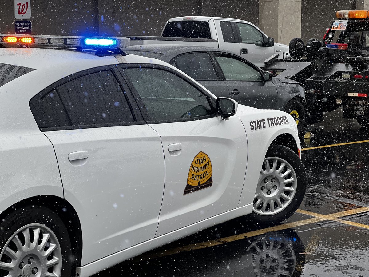 SpencerJosephTV's tweet image. #THANKFULLY this officer is okay after being attacked by 2 car-jacking suspects. Just spoke with the Utah Motor Vehicle Enforcement Division which the officer is a part of and they tell me he has a pretty bad concussion but thankfully will be released soon. More on @fox13 at 5pm!