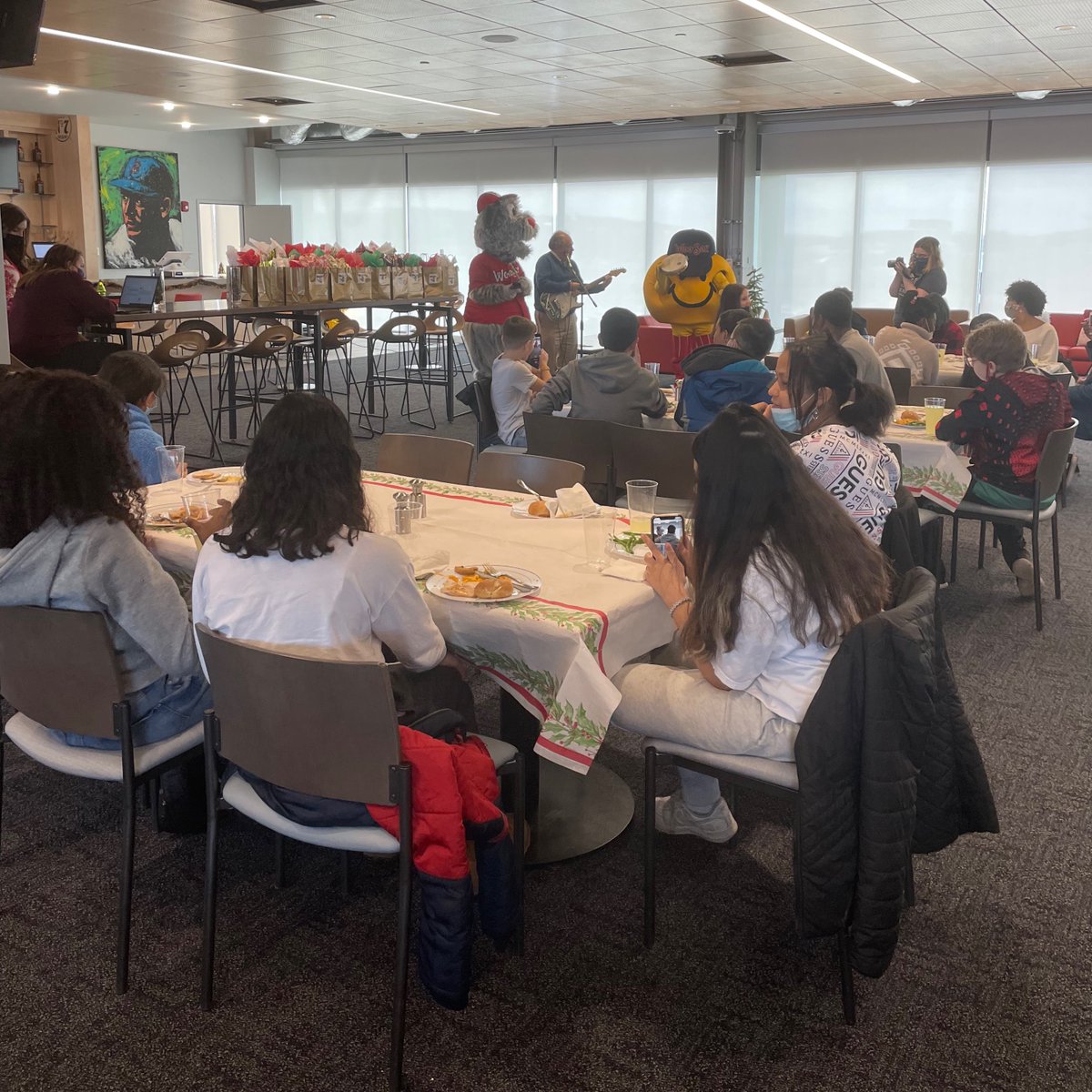 worcesterpublic's tweet photo. Worcester East Middle School honor roll students were treated by the Worcester Red Sox to a holiday dinner at Polar Park. https://t.co/74kjt9qlPp
