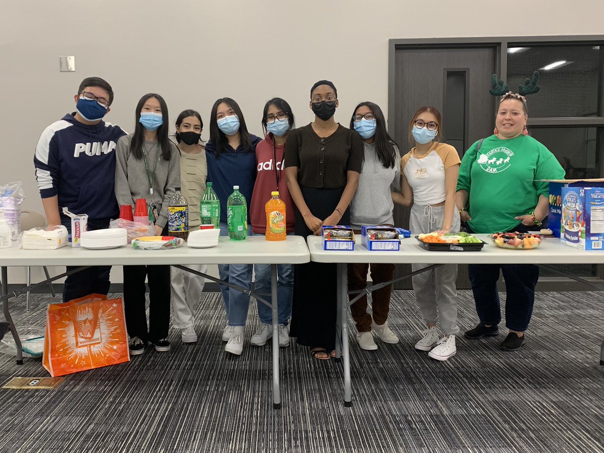 Jonathan Huang tweet media