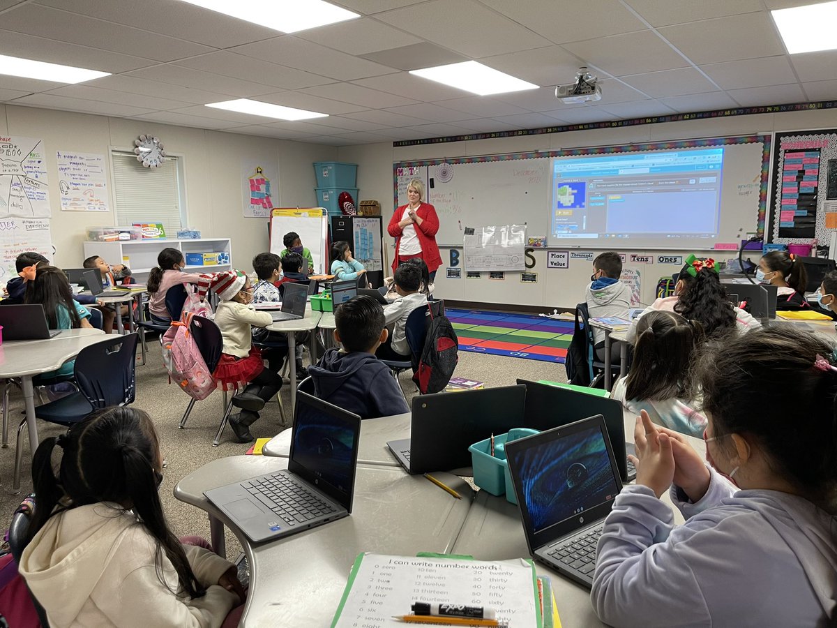 KayleaHerrera's tweet image. Thank you Ms. Ward for coming to code!!! We loved it!! @ClevelandISDTX @CottonwoodCISD #weekofcode