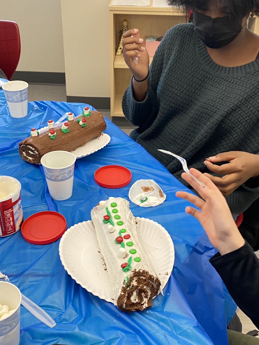 One of our best French Club meetings yet!  MERCI BEAUCOUP to the culinary department for making these incredible bûches de Noël for us! The students had a great time decorating (and eating!) them. I#towniepride