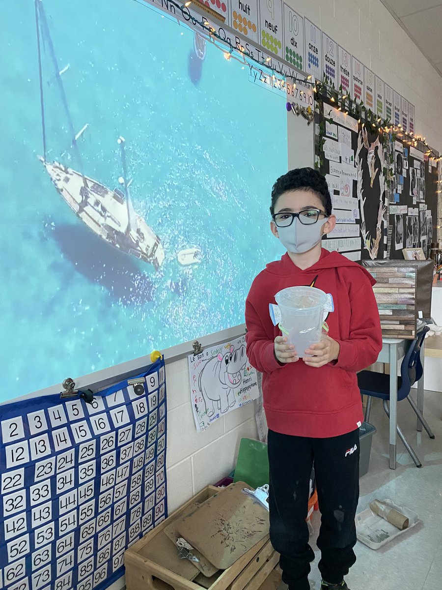 MmeHeckman's tweet photo. Ça flotte, ça flotte c’est fantastique! @PLRobertsonPS 🚤 Our tinker challenge was a success!! https://t.co/dRuXkIDdfq