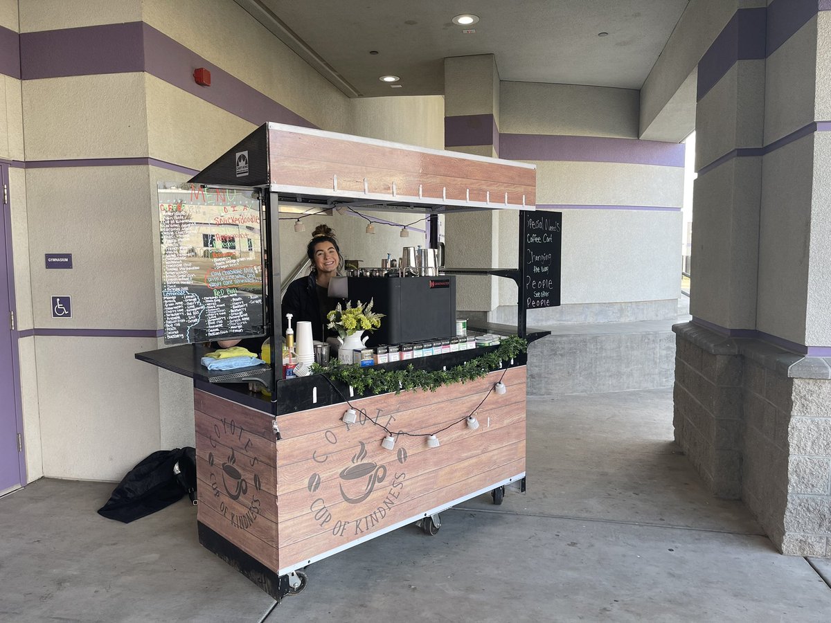 In Denair USD and getting some great coffee from the Cup of Kindness cart- it was delicious. @CreativeLdrSol #studentrun