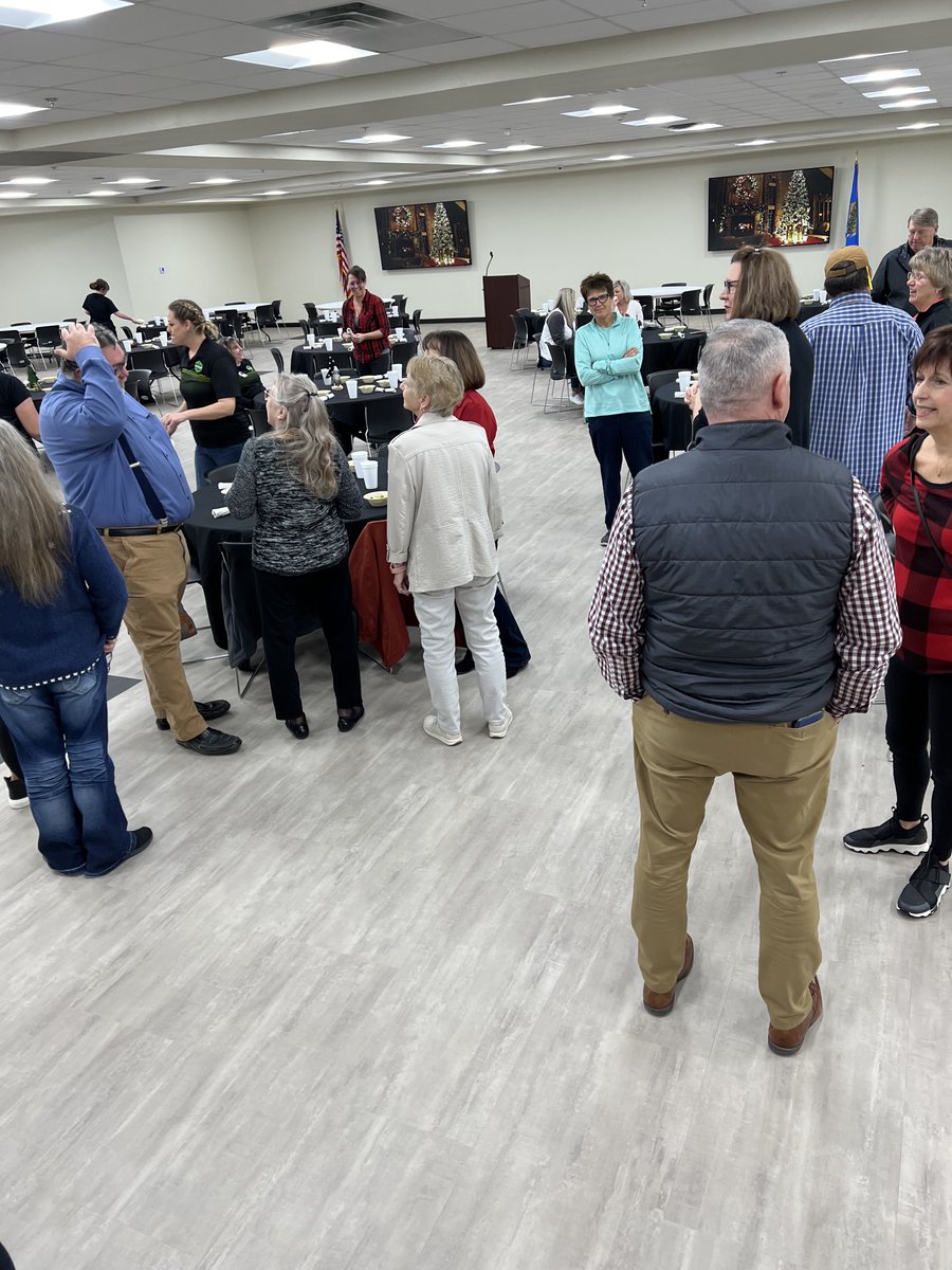 eoctech's tweet photo. The annual EOC Tech NTHS Holiday Luncheon was fantastic today! Thank you Mrs. Johnson, Mr. Foresee, & the NTHS crew who served today. An extra-special shoutout to Ms. Katie, Ms. Linda, & Mason for making a delicious meal! ππππ°
#EOCTechCenter #EOCTechIguanas #CareerTechEd https://t.co/oqBYPXFmHh