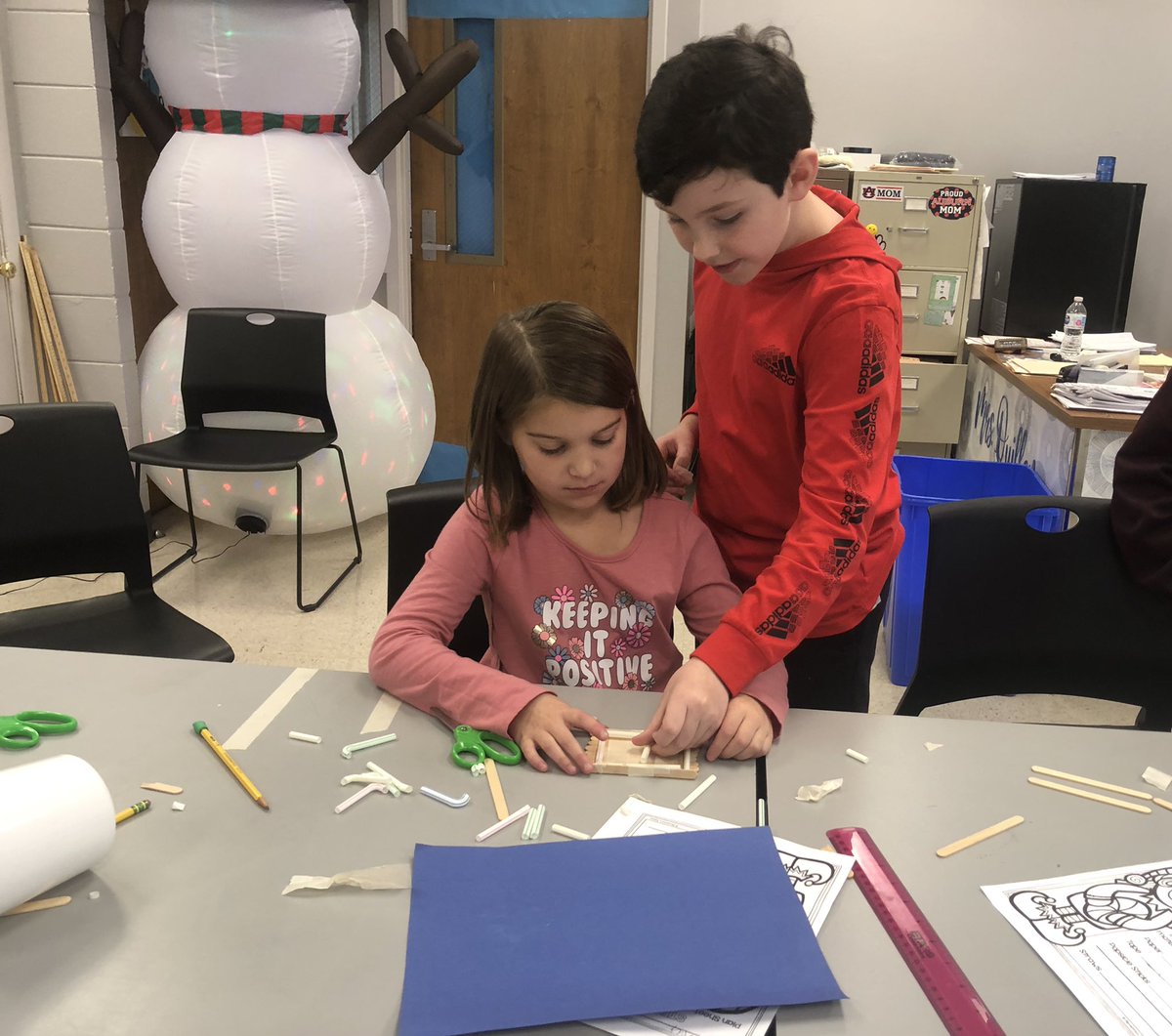 RET 3rd and 4th grade gifted students using the engineering design process to meet Christmas STEM Challenges <a href="/_REThompson/">R. E. Thompson Intermediate School</a> <a href="/TuscumbiaCitySc/">Tuscumbia City Schools</a> #RETGifted