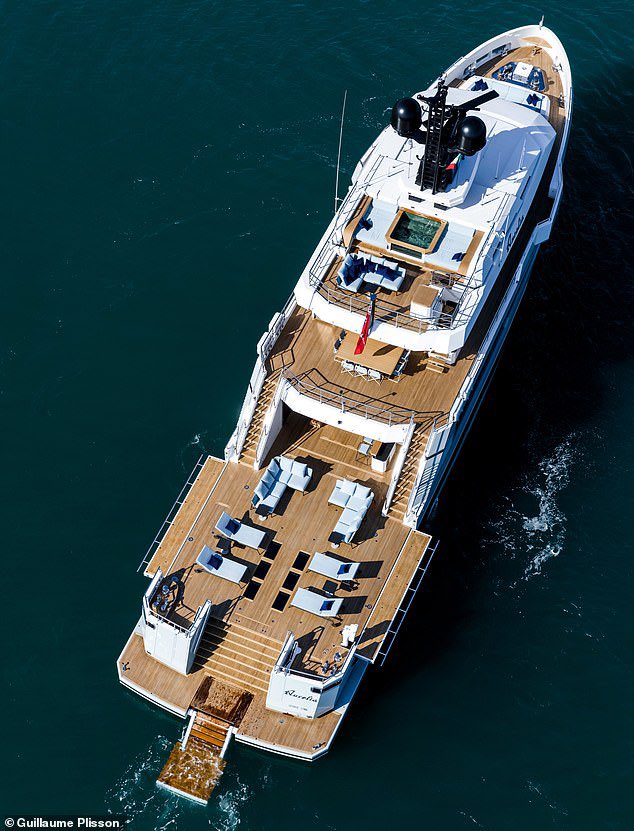 TheNorskaPaul's tweet photo. #superyacht commissions have hit a record high this year with 1,200 orders #GlobalOrderBook reports & smaller boats, 78ft to 98ft in length, were driving the boom.
But 27 superyachts measuring over 328ft in length are also under construction, and they’ll be wanting CREW😀 ⛵️me🙏 https://t.co/aChNnU8Ioz
