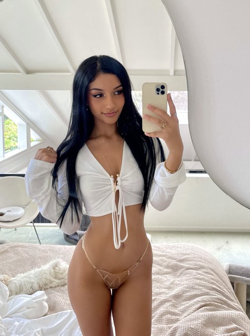 in my undies https://t.co/mUBcK0gUgP<a href="/tag/onlyfansbabe"class="tags"><span>#onlyfansbabe</span></a>