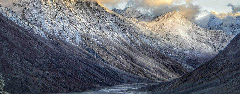 🌐t.ly/25Tn
HOT SPRING WATERS OF HIMACHAL: EXPERIENCE THE MAGICAL WARMTH OF THIS WINTERS IN HIMACHAL
#Himachal #HimachalPradesh #Winter