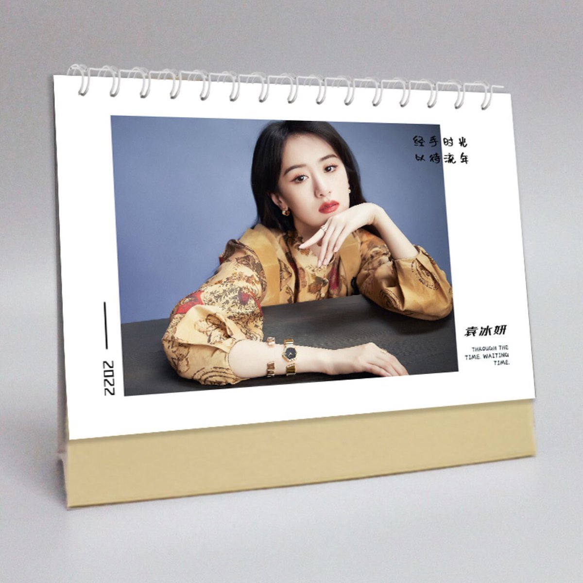 PraisePreJeeN's tweet photo. 🌷[ Pre-Order ]🌷

ปฏิทินตั้งโต๊ะ #หยวนปิงเหยียน ปี 2022

🌟 หน้า-หลัง
🛍 450 บ. รวมส่ง รอบเดียวไม่มีเก็บอีก

🌟รอ 10-15 วัน
🌈สั่งใน dm 

#YuanBingyan #TheEmperorsLove 
#praiseเปิดพรี #ตลาดนัดหยวนปิงเหยียน https://t.co/u3Op0kqb8d