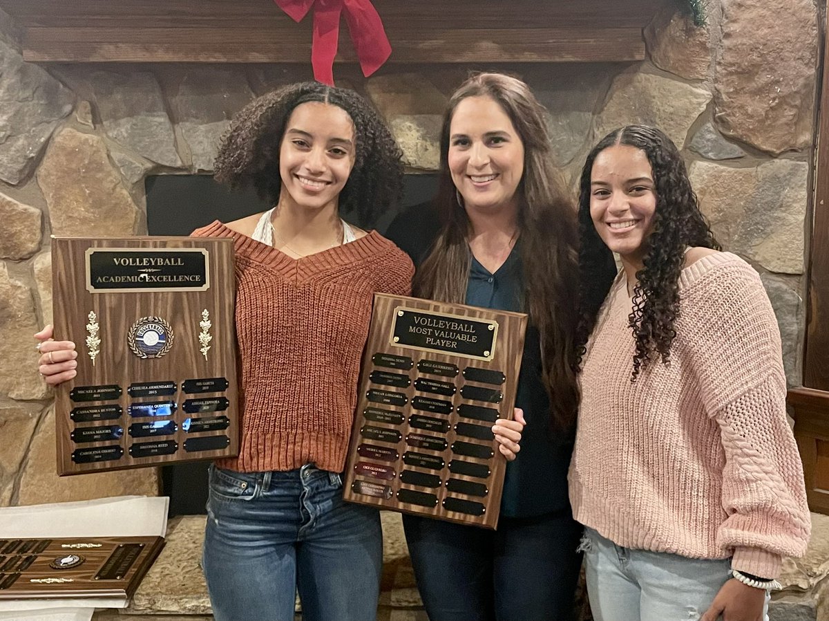 Way to go Donnica! She rocked the volleyball season with a 98 gpa! She exhibits academic excellence!💯Annnnnd she is the Most Valuble Player!!🎊❤️‍🔥🥇