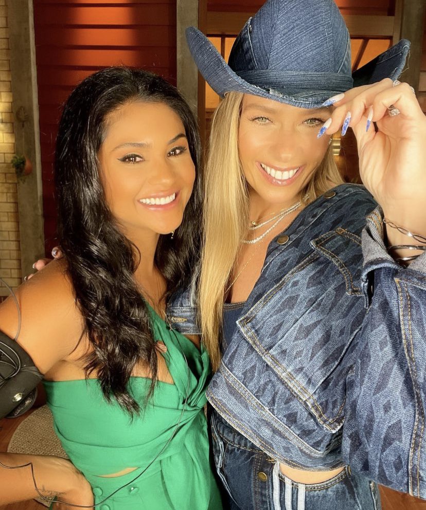 Sucesso aqui fora abelha rainha! 🐝 ❤️<a href="/mileidemihaile/">Mileide Mihaile 🐝</a>