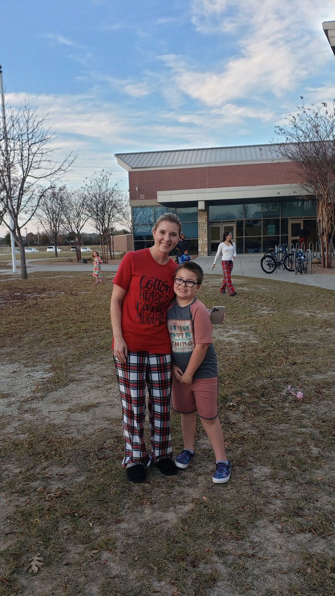 Ana Travis tweet media