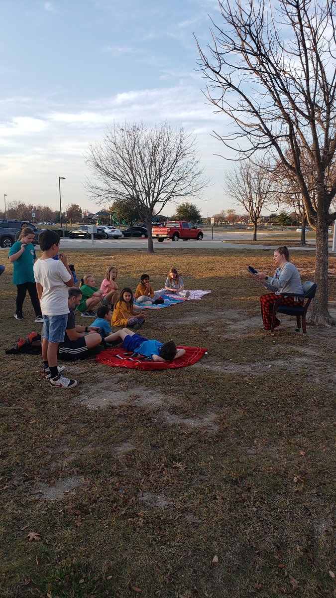 Ana Travis tweet media