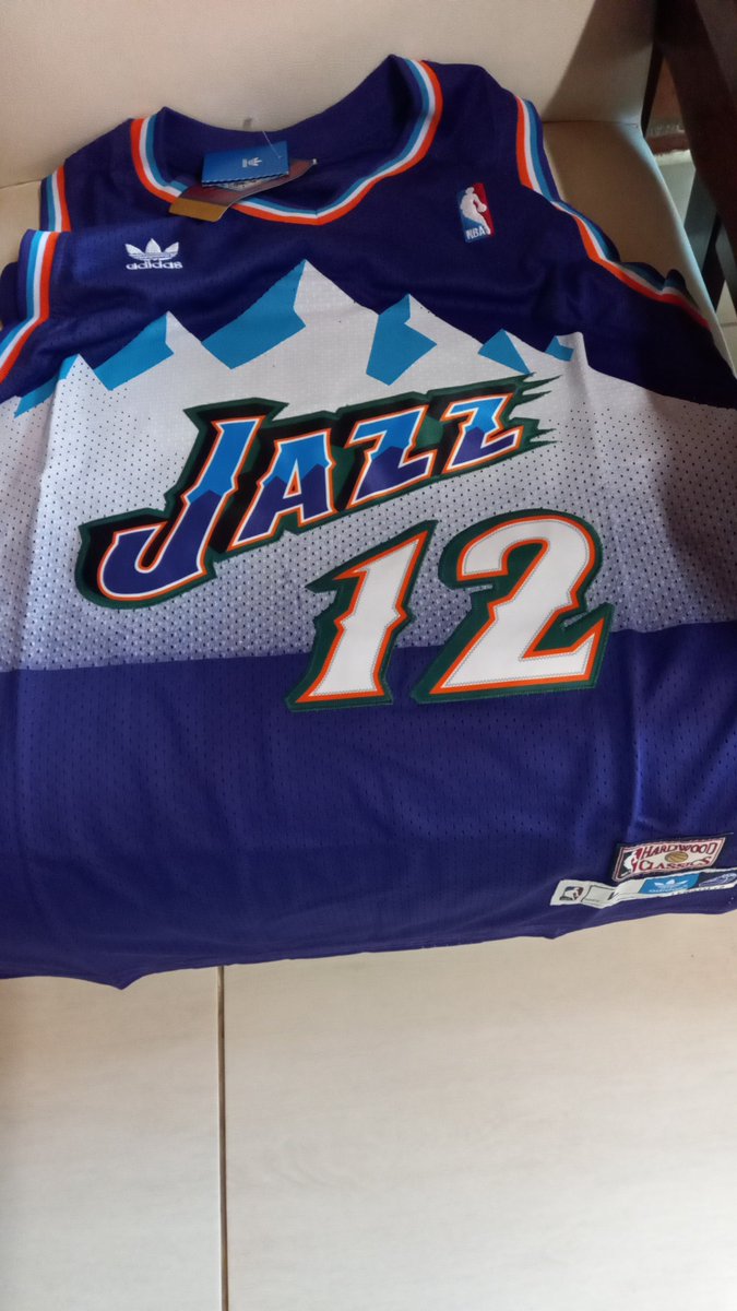 JazzSanta tweet picture