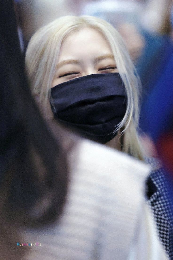 2021.12.10
Cố lên, retweet thật mạnh nha. Mà 3 phút mới retweet một lần phải hong mng ???
#MAMAVOTE #rosé