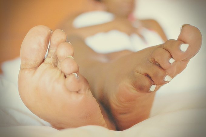 #foofetish #legfetish #prettyfeet #prettytoes #sexyfeet #fetish #footlovers #footworship #femdom #ebonyfeetworship<a href="/tag/foofetish"class="tags">#foofetish</a><a href="/tag/legfetish"class="tags">#legfetish</a><a href="/tag/prettyfeet"class="tags">#prettyfeet</a><a href="/tag/prettytoes"class="tags">#prettytoes</a><a href="/tag/femdom"class="tags"><span>#femdom</span></a><a href="/tag/fetish"class="tags"><span>#fetish</span></a><a href="/tag/goddessworship"class="tags"><span>#goddessworship</span></a><a href="/tag/footworship"class="tags"><span>#footworship</span></a><a href="/tag/sexyfeet"class="tags"><span>#sexyfeet</span></a>