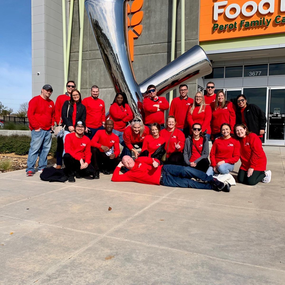 StadiumPeople's tweet photo. This holiday season we wanted to get out and give back to the community. Partnering with North Texas Food Bank on Tuesday morning, we worked together and produced over 19,800 meals for those in need, in just a couple hours! Thanks @ntfb for the opportunity! https://t.co/HTutMNqD41