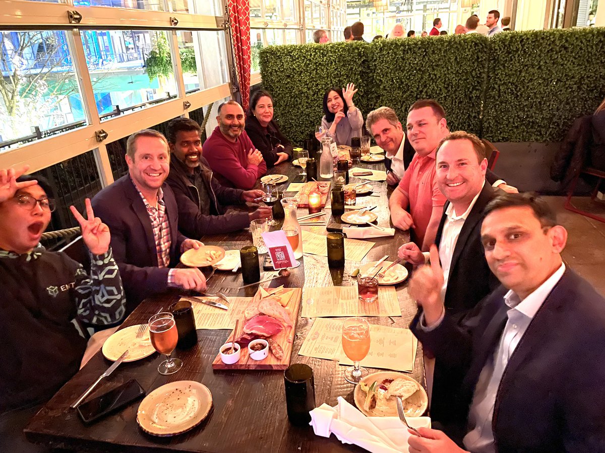 AgilePeter's tweet photo. Team work makes the dream work.
What is so powerful about #TeamEmrit are the people. From all over the world. We literally represent our customers as we all own our own product.
We know how to win. Follow closely!
#HNT $HNT #thepeoplesnetwork #coolspot #hardwaredrop https://t.co/MHIgvB2CCs