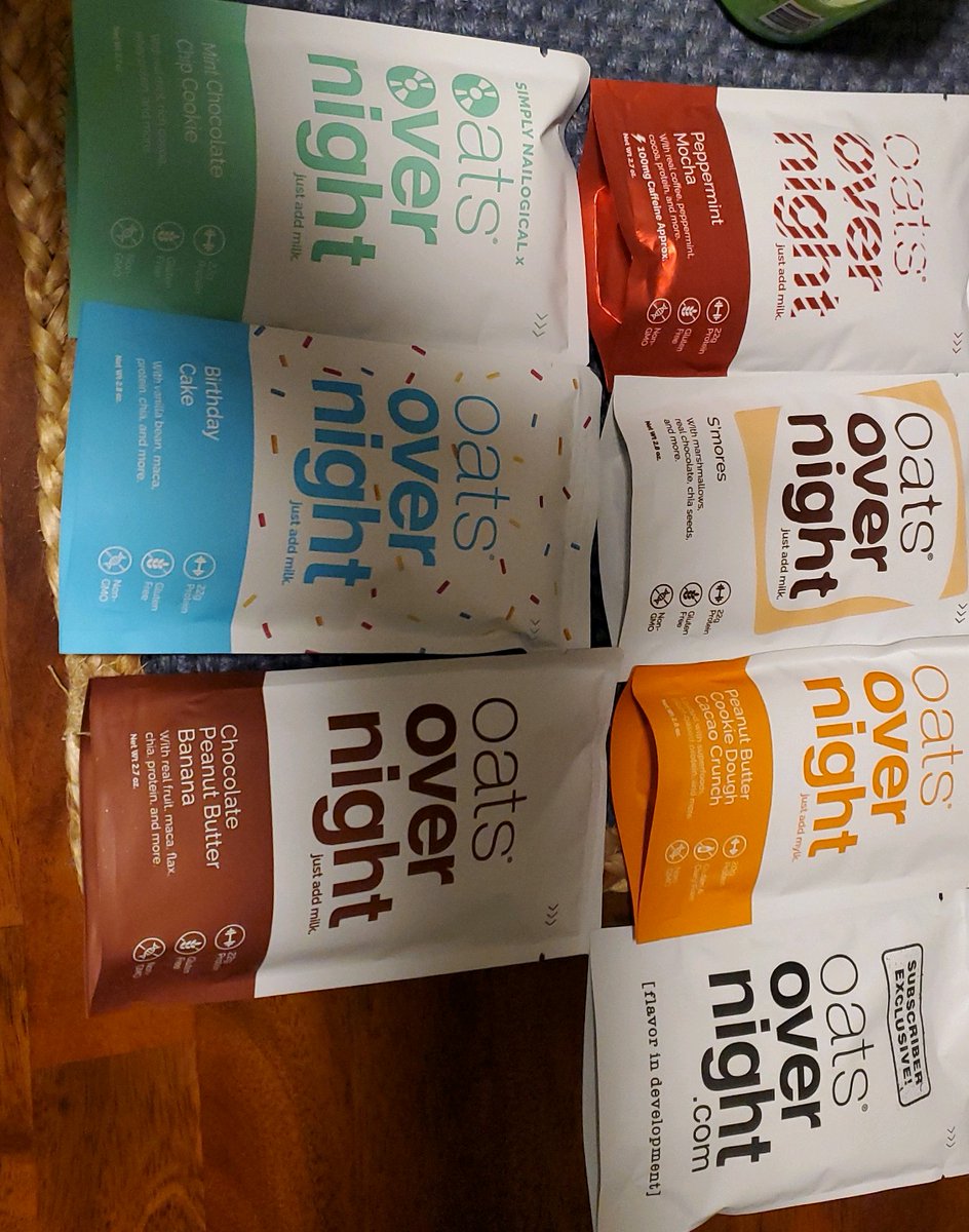 Brooklyn96R's tweet photo. my mom gave me my Christmas gift early and my 25 year old self fan girl-ed over it after seeing the mint chocolate chip one #bestdayever #cristmaswithnoH
 @nailogical https://t.co/Vl4kI7EcGr
