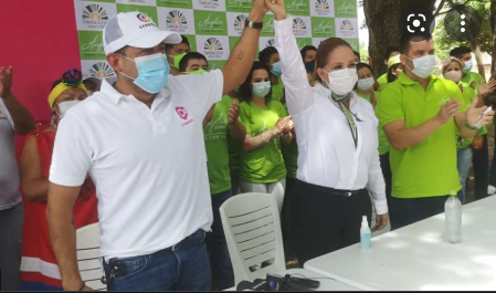 disclosurebol's tweet photo. #VERGUENZA #INSIDERS DENTRO DE @CreemosBolivia LO CONFIRMAN UN #GRUPODELINCUENCIAL DE ROBO SE HABRÍA INSTALADO EN ALCALDIAMUNICIPAL Y AHORA TRASLADADO A LA @GobSantaCruz. NINGUN DIPUTADO O SENADOR DE @LuisFerCamachoV HA REALIZADO DENUNCIA DE #800ITEMS NI SE HA ADHERIDO PORQUE? https://t.co/loqTQDyvc8
