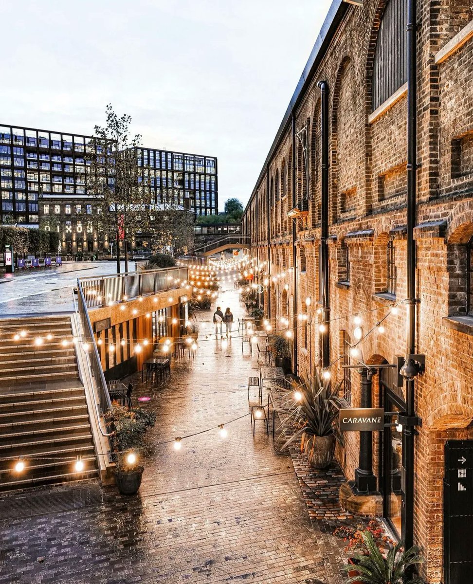 TravelVida's tweet photo. Coal Drops Yard, London, England 🏴󠁧󠁢󠁥󠁮󠁧󠁿🇬🇧
📸: dr_difilippo | IG https://t.co/4nRwnDkLv4