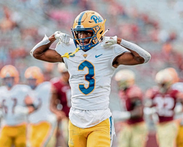 PFF_College's tweet image. Jordan Addison wins the Biletnikoff Award for best WR in the country 🏆

@Pitt_FB