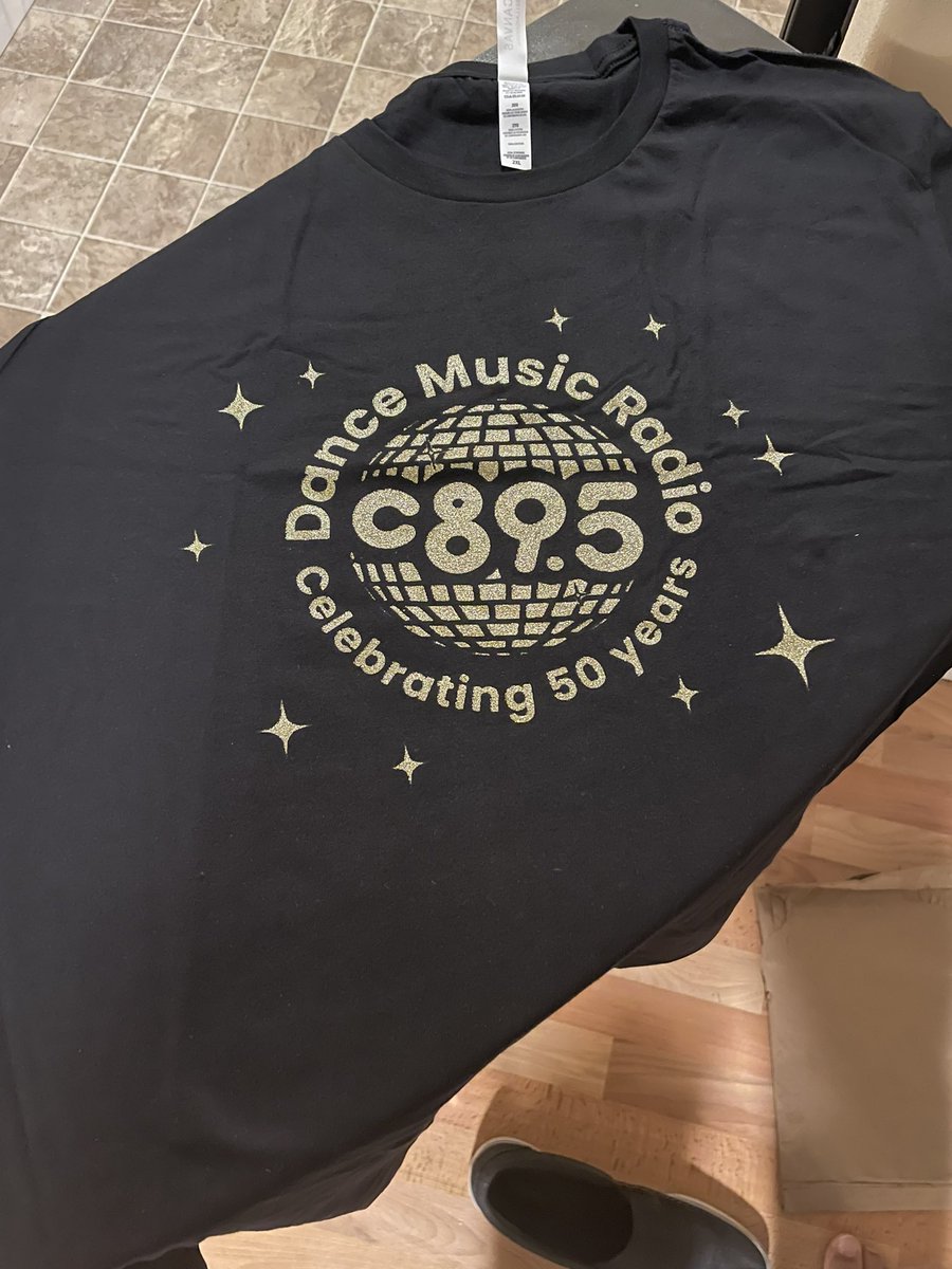 LeighDaniel's tweet photo. Guess whose sustaining member tee came in the mail today? #thisguys 👍🏽 thanks @c895radio https://t.co/L5TJcvzxDB