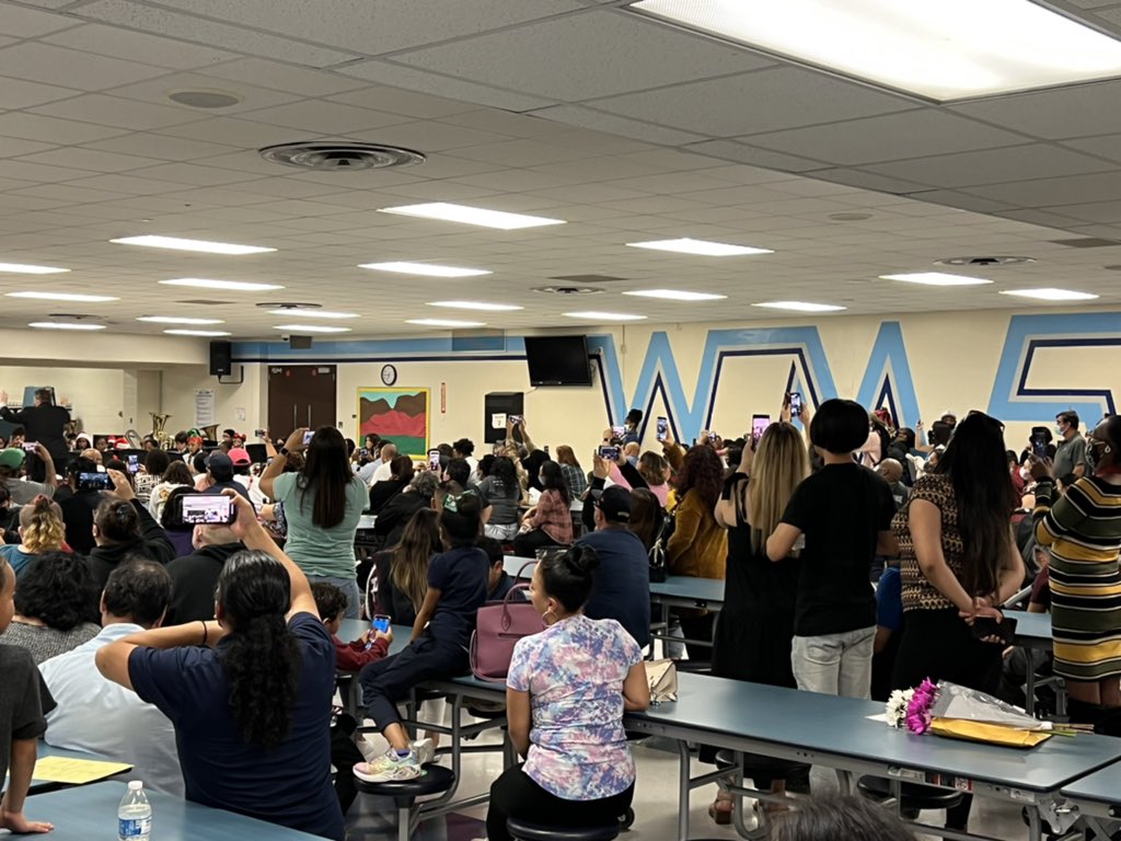 DMPfannstiel's tweet photo. A packed house (full of proud parents!) for the debut performance of our @SpringISD @SpringISDPVA @WellsWolverines Band with @aarich411! We are so proud that they have started down this potentially life-changing path and look forward to years of success! #WinningWolverines https://t.co/Cm29G0u8UW