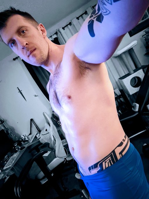 Just a little snap as I sneak in a workout before I stream. Make sure you come say hi if you like it<a href="/tag/mvsales"class="tags"><span>#mvsales</span></a><a href="/tag/mvboys"class="tags"><span>#mvboys</span></a>
