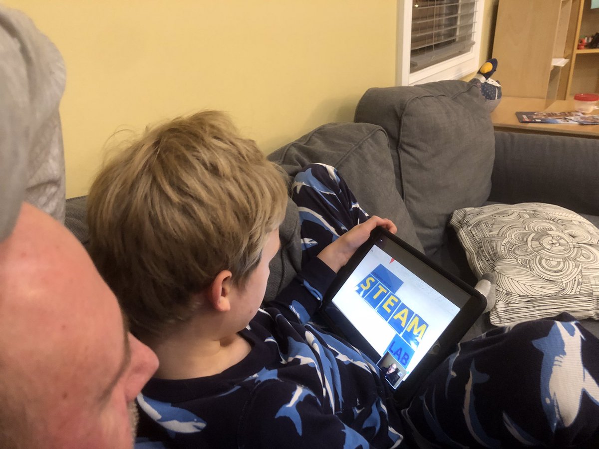 IDEALabA2STEAM's tweet image. Enjoyed a quiet evening at home taking in the #a2steamexpo Great work @A2STEAM great work @HattMr !