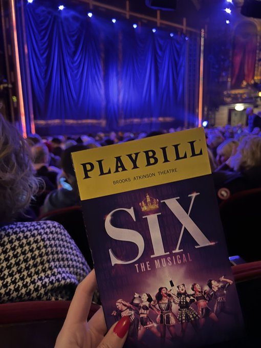 Used a bit of My slave money to go to a last minute broadway show 🥰 https://t.co/qyJl7Xp83Q
