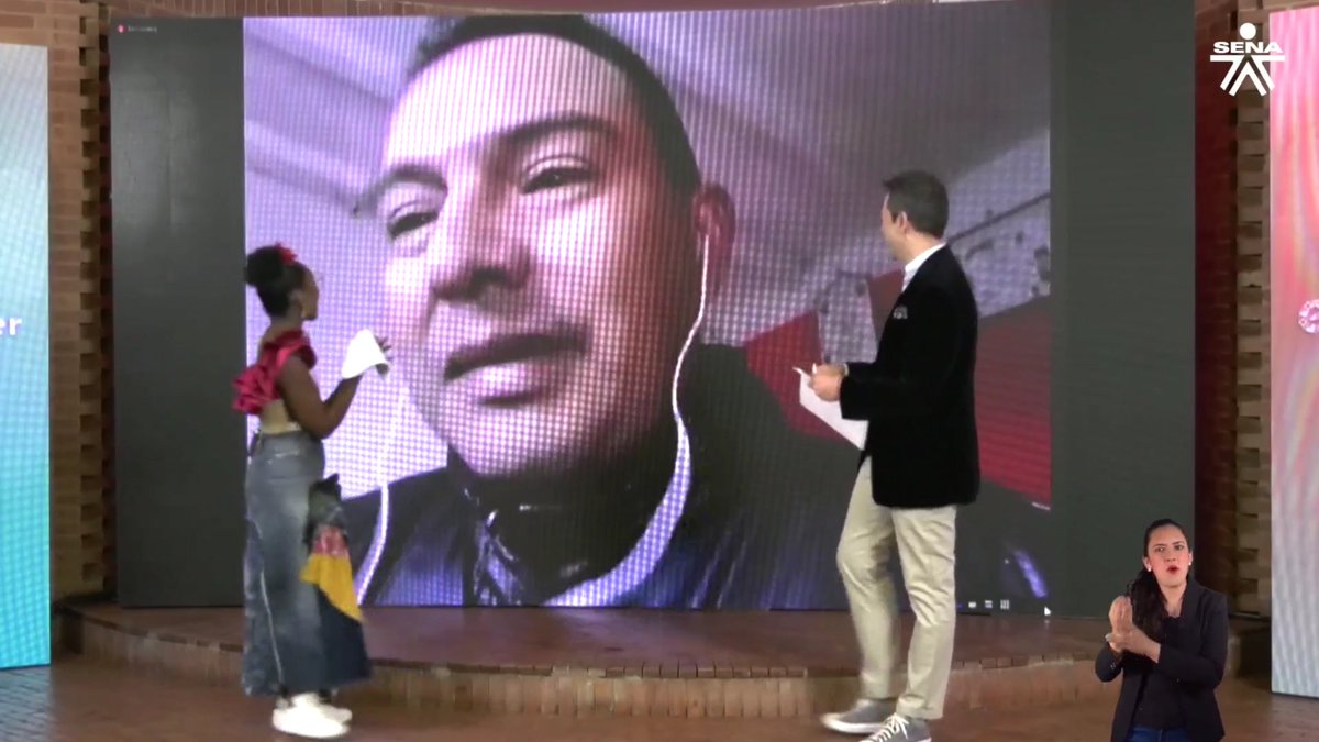 SENANarino's tweet photo. 🤔¿Qué sería de nuestra vida sin el campo colombiano? 

🥳🎉Felicitaciones a Yenny de Bioapicol y a Royer de Nuevo Horizonte, empresas ubicadas en los departamentos de Cundinamarca y Nariño. 

🏅Reconocimientos #EmprenderSENA 2021 
👩🏻‍🌾🧑🏻‍🌾Categoría: Emprendimiento Rural https://t.co/1dqILFvDUV