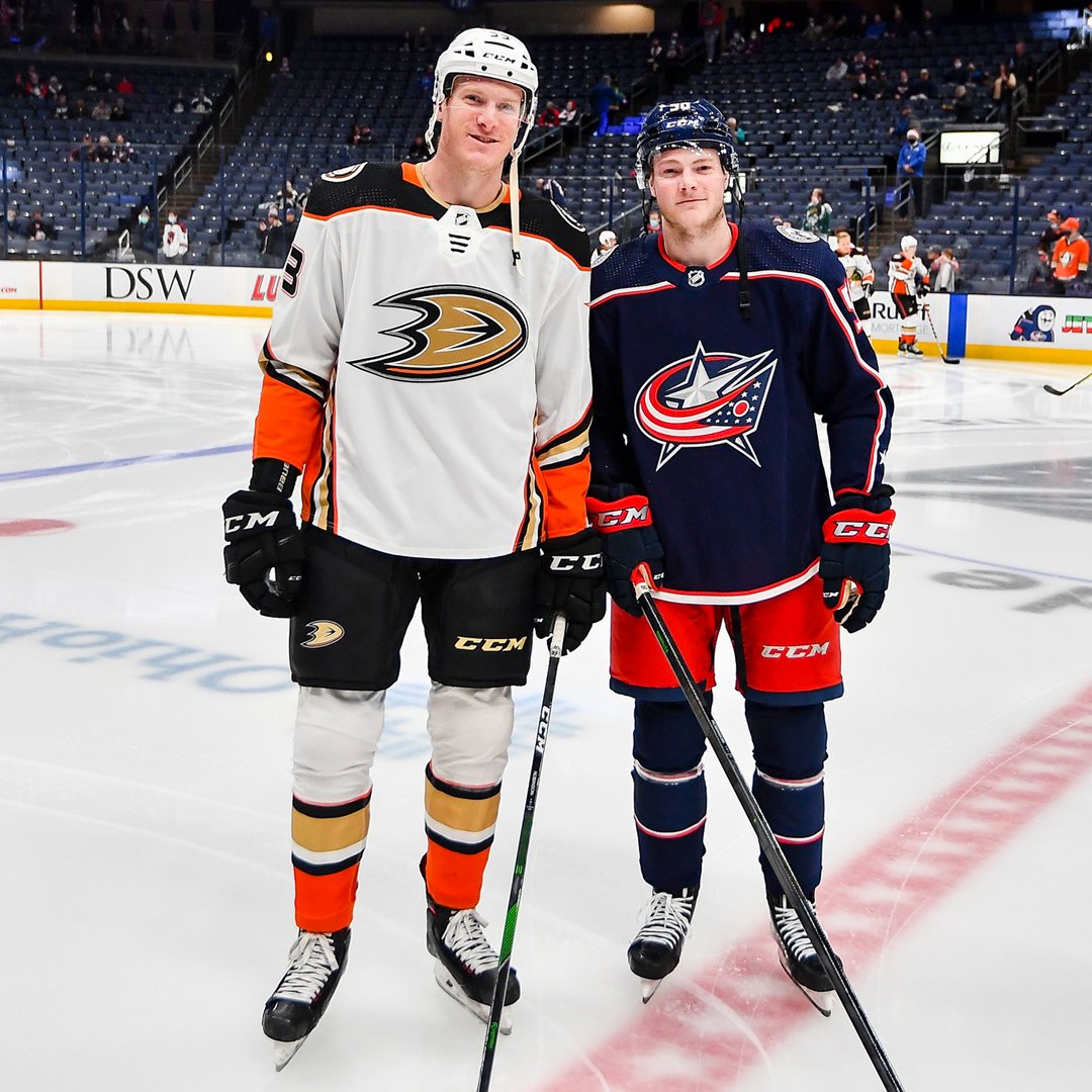 AnaheimDucks's tweet photo. Facing off against each other for the first time in their careers tonight, Buddy and Eric Robinson.

#FlyTogether https://t.co/ukJOz2EDFp