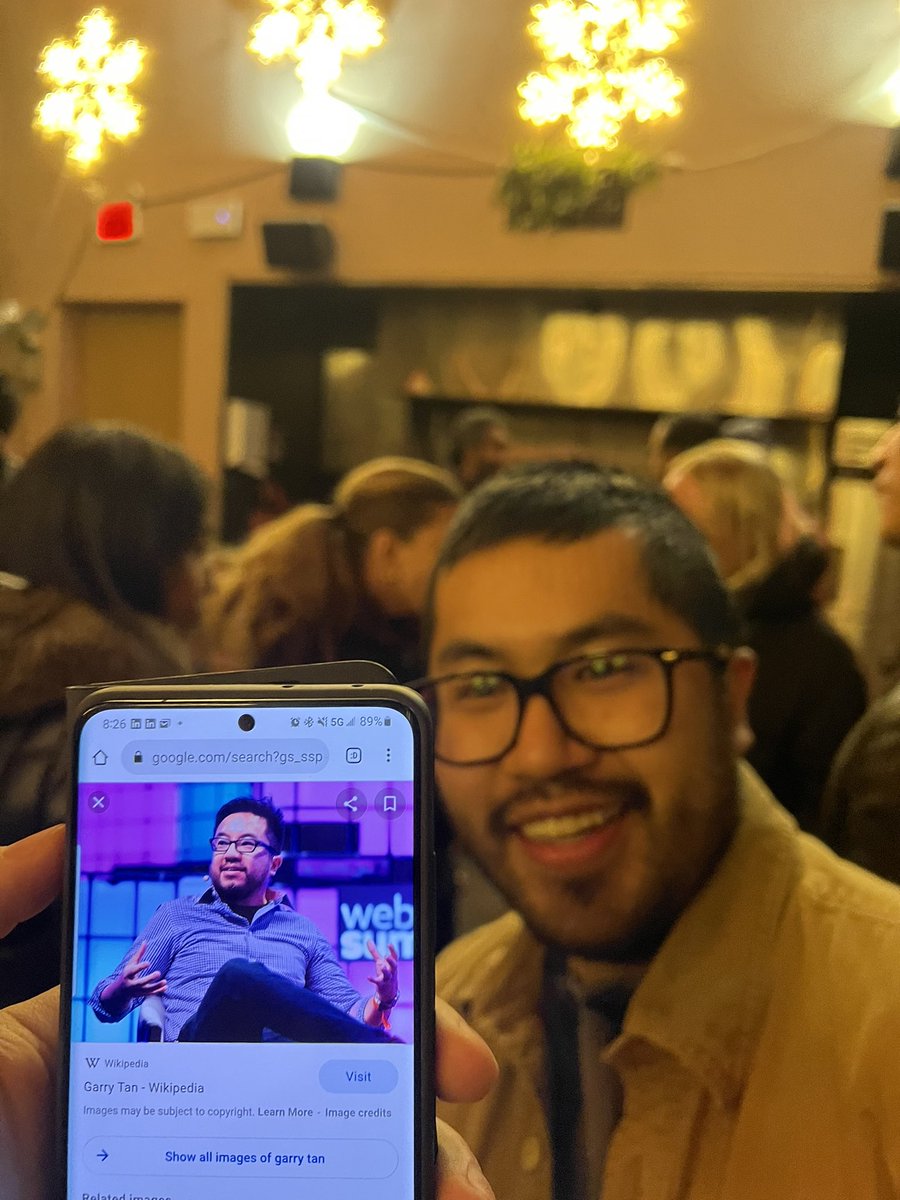 chrisknightxyz's tweet photo. yo @garrytan 

we’re at a @ycombinator founder event here in NYC. 

my friend @edublancas is your doppelgänger. founder of @ploomber 🔥

we just bet that if you invest. then I get an angel allocation.

are you in? 🤣😅 https://t.co/3QMMwOPc5Y