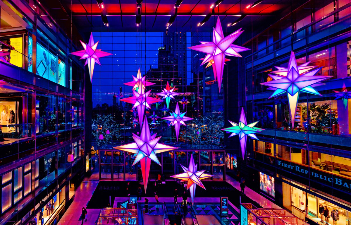 isardasorensen's tweet image. New York City is all spruced up &amp;amp; looking lovely this holiday season  (pics: Holiday Stars at Columbus Circle, Rockefeller Center Christmas Tree, Wall Street Christmas Tree, Grand Central) #NYC #HappyHolidays