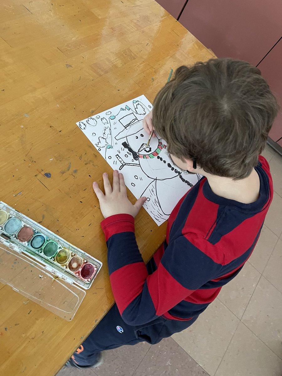 artists_ks's tweet photo. 1st grade CHES artist working hard on their watercolor ⛄️ 🌈🎨@BeekmantownCSD @StoutengerCHES https://t.co/45zrka9w68