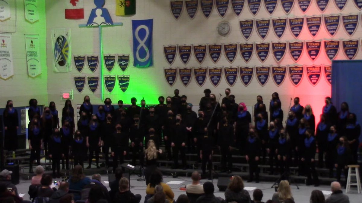 oneilltitans's tweet photo. The sound of music fills @oneilltitans new gym once again in person and streamed online with a performance by our amazing choral group. #ChristmasSpirit #TalentedTitans #Blessed #lordguideus @RCSD_No81 https://t.co/h1bm8yx4C4