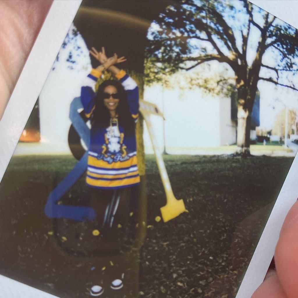 _nearababee's tweet image. S/O the BAdazz beta alpha chapter of Sigma Gamma Rho inc 💛💙🐩#Live5