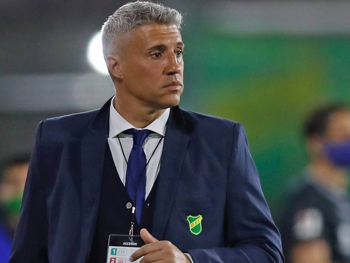 JunioristasVpar's tweet photo. No es hora para hablar de técnicos, pero les propongo un sueño @AlejandroChar @JuniorClubSA Hernán Crespo, está sin equipo, campeón de Suramericana con Defensa y Justicia, mucho camerino y mucha experiencia. https://t.co/QEdZrP1TQJ