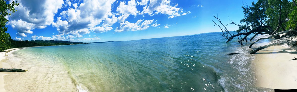 ColtForTexas's tweet image. Today my wife and I walked and found a private beach to ourselves in Jamaica. Today was a good day.