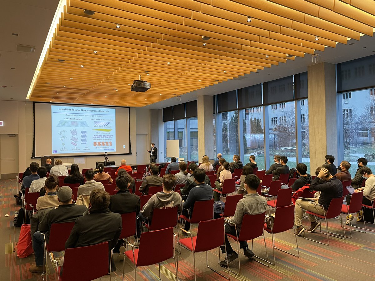 TomojitC's tweet photo. #MRSECday @UChicago capped off with the keynote address! Thanks to all the in-person (all masked) and virtual attendees for making this a success! We, the @UChicago #MRSEC #GSPA board, had a lesson on how to organize an event of this scale. https://t.co/ihI4XCRf2y