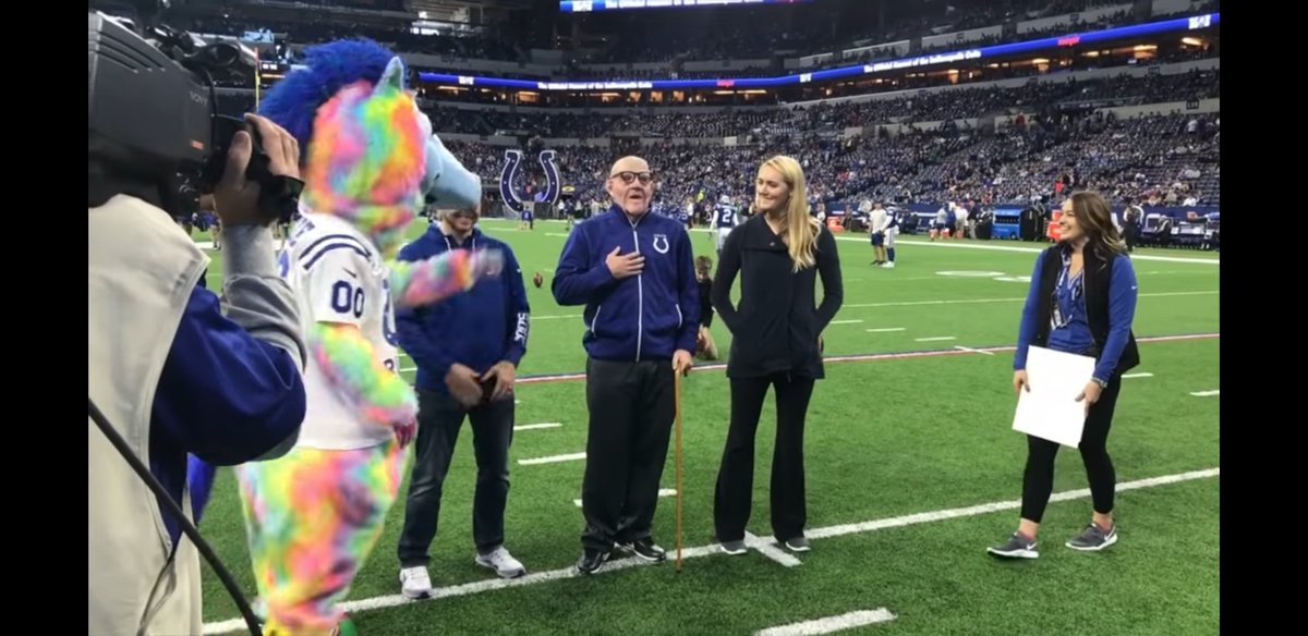 Therealculz's tweet photo. Been watching the show since I saw this clip! The show has helped me get through a lot of tough days, and made roadtrips much much better, that's how I introduced @bmcarroll19 to the show! Thank you guys for being the best and #Congrats @PatMcAfeeShow and boys! #PMSFANDUELFAMILY https://t.co/NIytTlP7pi