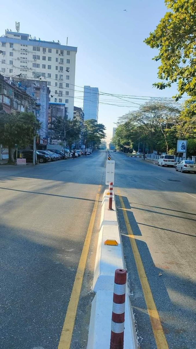 Tyungdarihope's tweet photo. "Today morning Yangon Silent Strike"

ငါတို့မြို့ ငါတို့ပိုင်တယ်

Ministry of Human Rights, NUG
@UNHumanRights

#SilentStrike
#OurCityOurRules
#Dec10Coup 
#WhatsHappeningInMyanmar https://t.co/1N8UMwYqR1