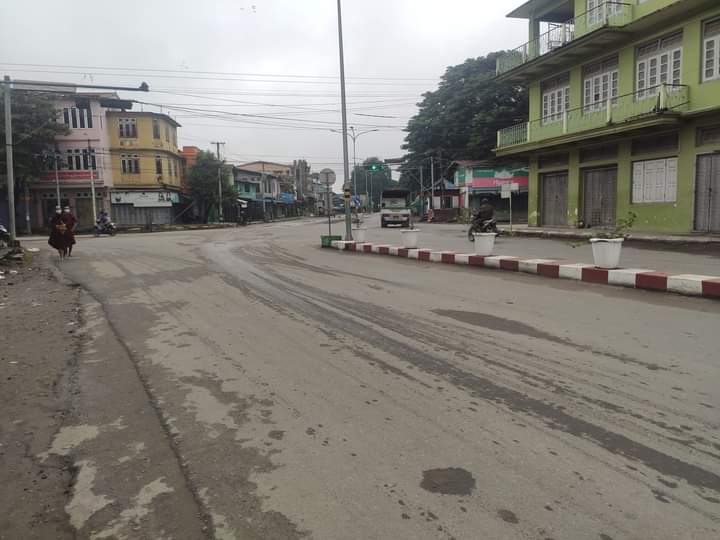 The whole #Kale city staged silent strike to revolt for their lost human rights under fascist regime .

#SilentStrike #Dec10Coup 
#OurCityOurRules 
#WhatsHappeningInMyanmar