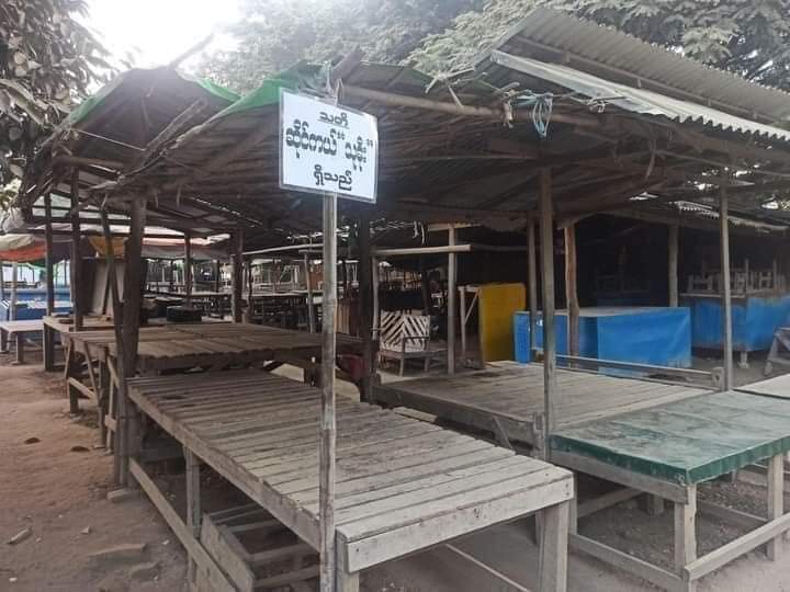 Though 35th Road &amp; its nearby places are known as one of the crowdest place in #Mandalay, there is almost no one there as people joined “Silent Strike” to show their solidarity against military dictatorship on Dec10.
#SilentStrike #OurCityOurRules
#WhatsHappeningInMyanmar