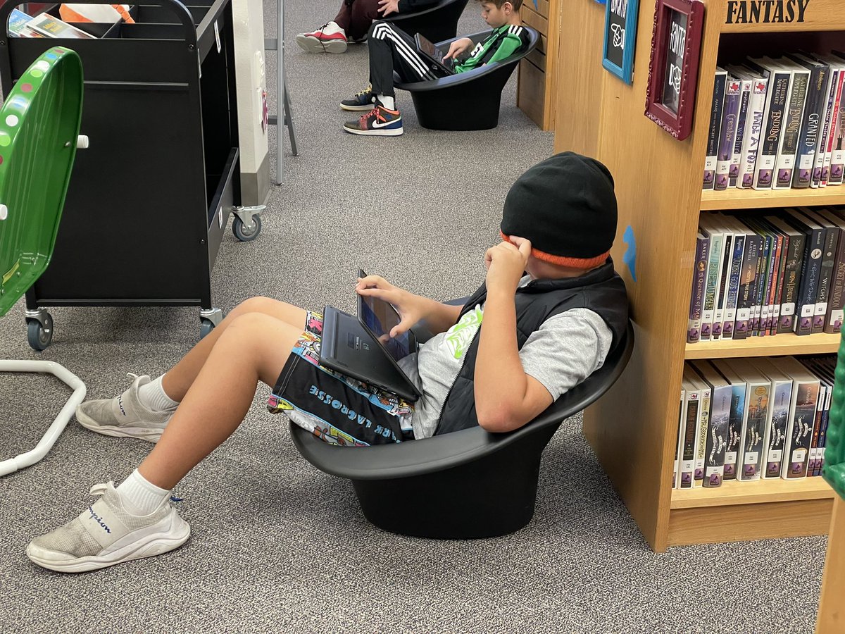 LibMustangs's tweet image. Lots of squeals and sighs from all corners of the @MasonIBPYP lib today as our G5 tried and tried again to accomplish their coding goals. Stay the course, G5 - you’ll get it!  #storyofmason #LISDcodes #hourofcode #1LISD @LeanderISD_Lib