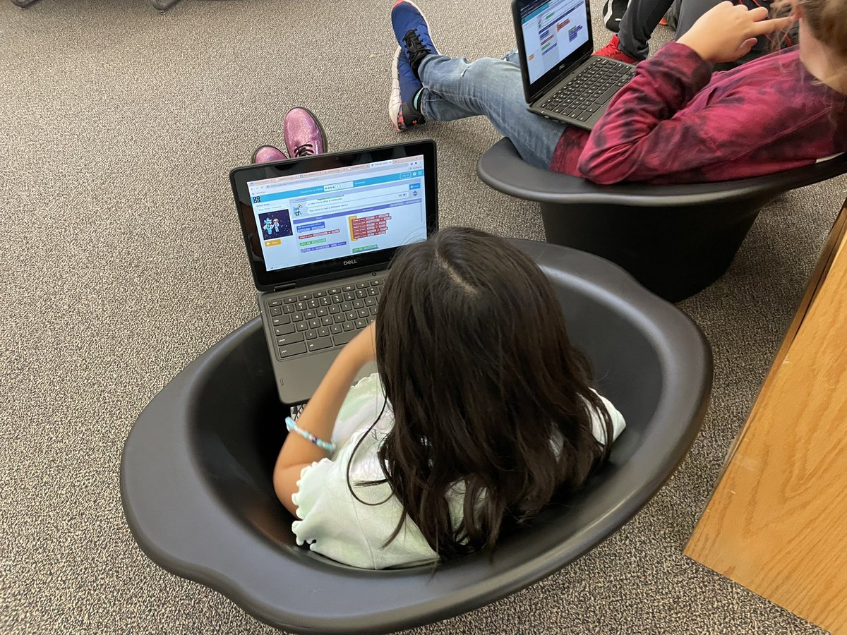 LibMustangs's tweet image. Lots of squeals and sighs from all corners of the @MasonIBPYP lib today as our G5 tried and tried again to accomplish their coding goals. Stay the course, G5 - you’ll get it!  #storyofmason #LISDcodes #hourofcode #1LISD @LeanderISD_Lib