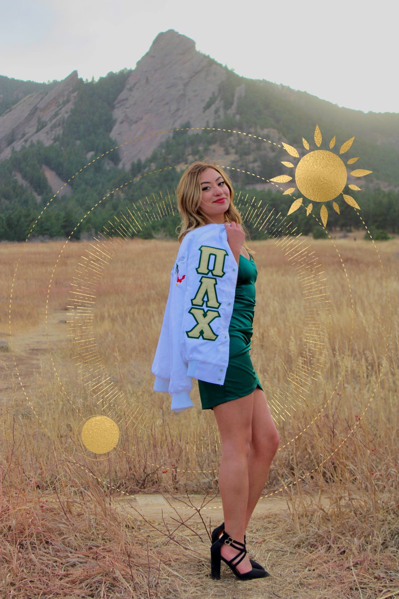 PiLambdaChi_Alp's tweet photo. ✨☀️🌙 Introducing Solarisartemisa 🌙☀️✨  

As soon as I saw the Pi Lambda Chi Latina Sorority Inc. sign at the activities fair, I was immediately interested. When I walked up to the table, there were many Latina ladies around it. https://t.co/1Hq0XpRF96